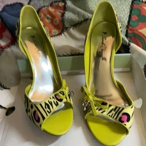 Sarah-Jayna Sandee Yello Heels